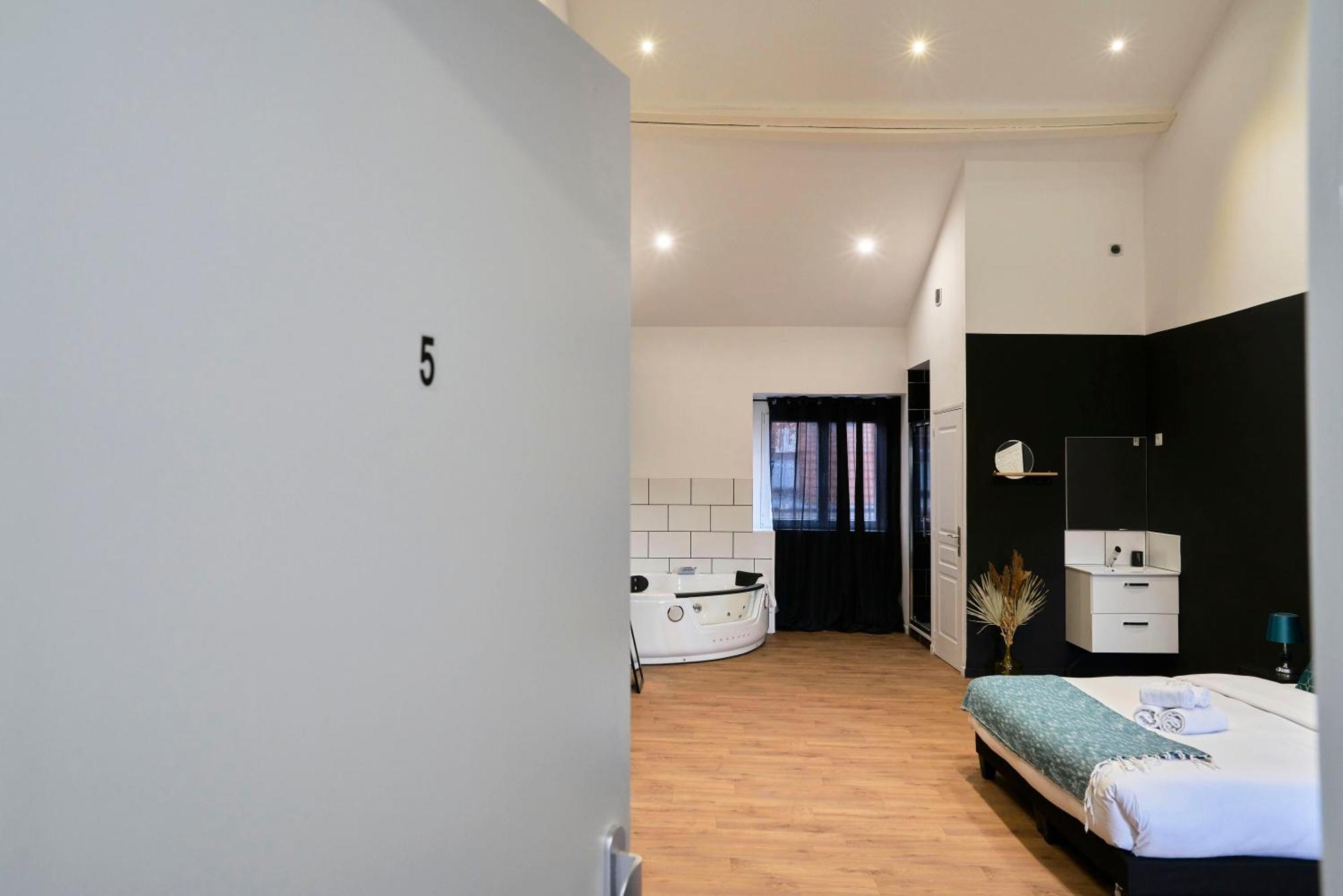 Ng Prestige - Lille L Trichon - Balneo - Netflix - Wifi Apartment Roubaix